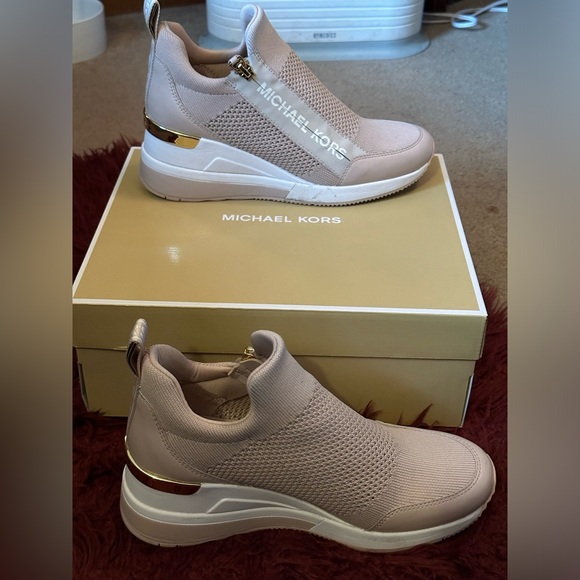 Soft Pink Michael Kors Willis Stretch Knit Trainer - Picture 3 of 5